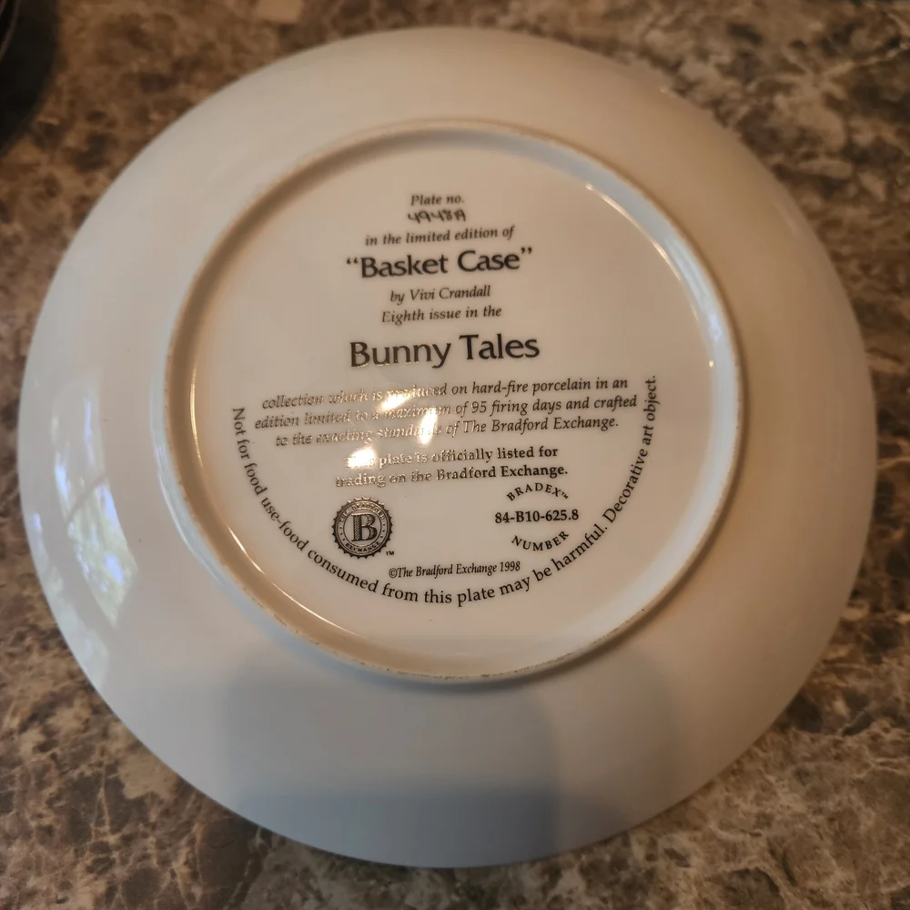 Decorative Plate with Rabbit Design - Picture 3 of 3